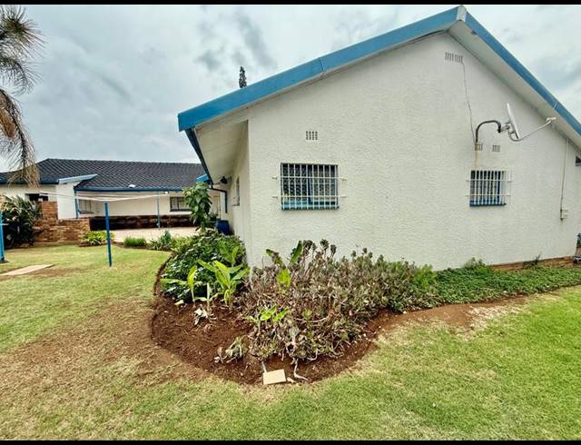 4 BEDROOM HOUSE FOR SALE IN VANDERBIJLPARK SW 1